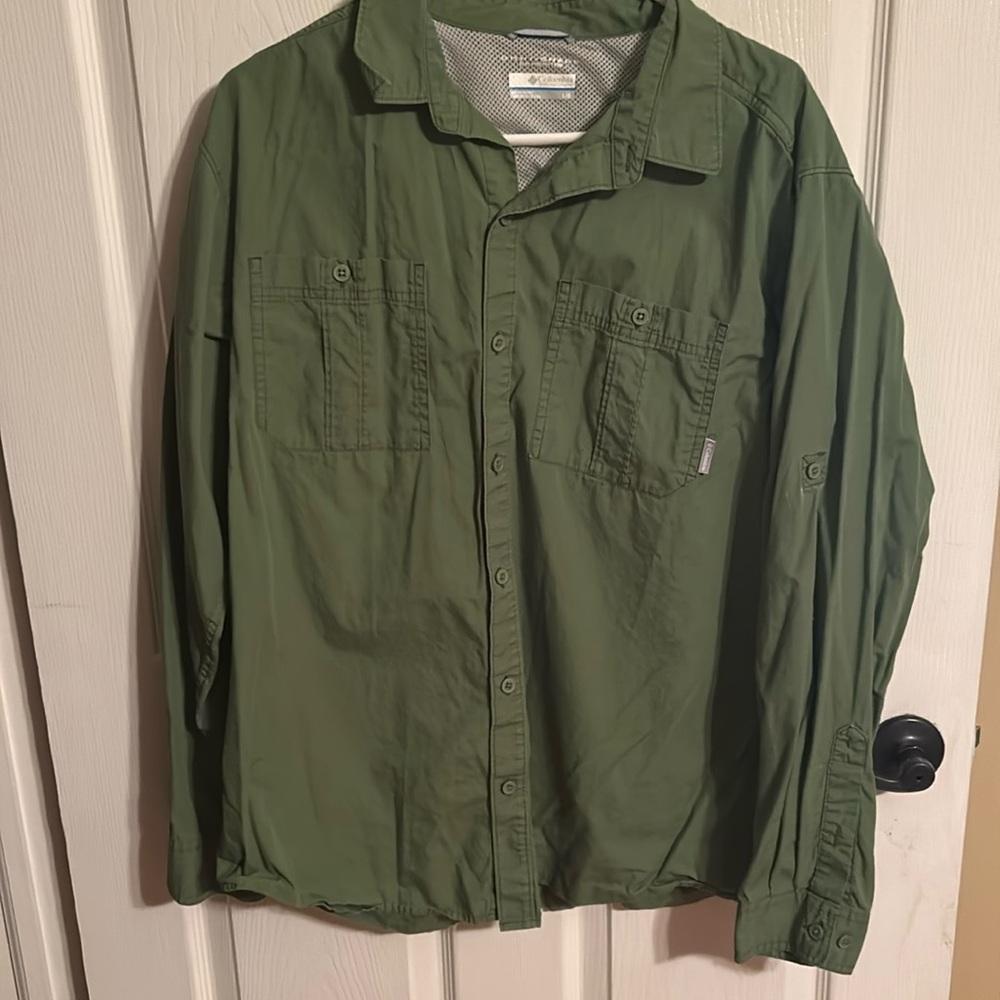 Columbia men’s shirt